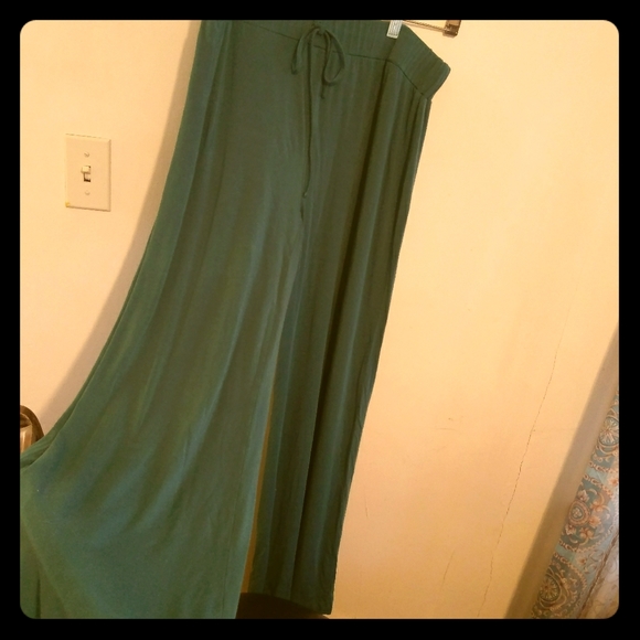 WD•NY Pants - ND*NY Wide leg ,Jersey Knit Pants.